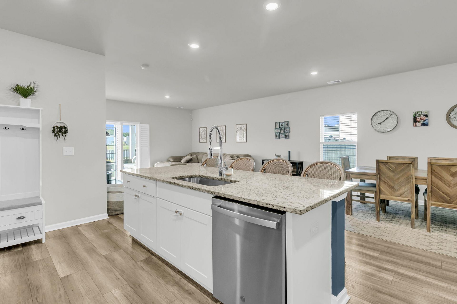 548 Spanish Wells Road Photo 11