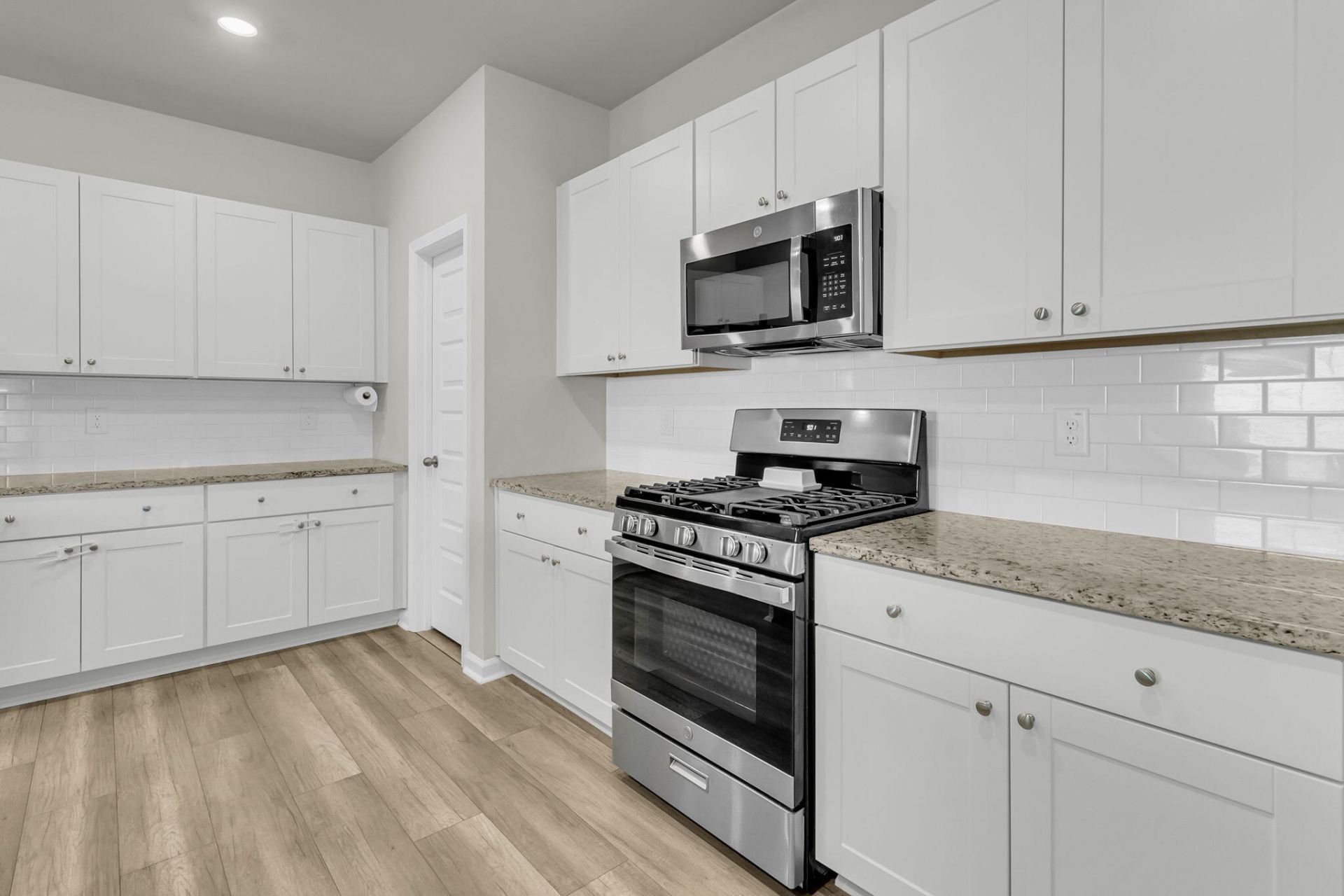 548 Spanish Wells Road Photo 11