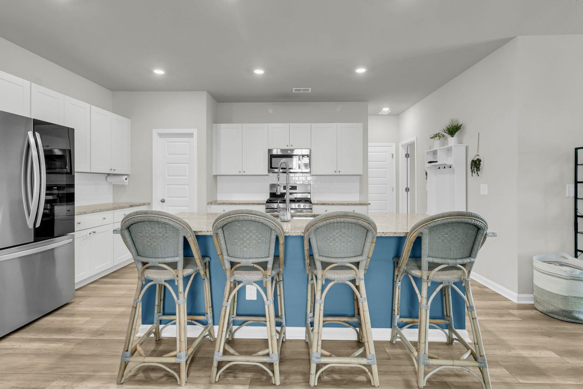548 Spanish Wells Road Photo 5