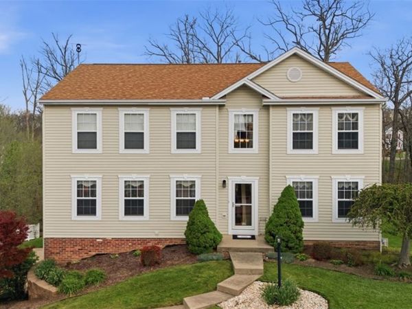 529 Grandshire, Cranberry Twp, PA 16066