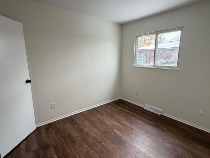 1530 Genessee Avenue, Columbus, OH 43211 Photo 11
