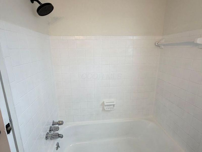 1530 Genessee Avenue, Columbus, OH 43211 Photo 12
