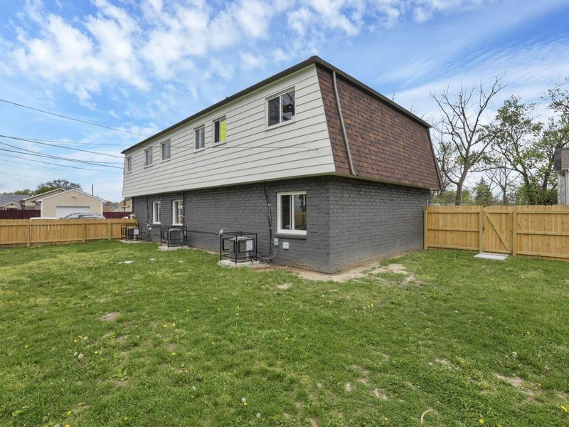 1530 Genessee Avenue, Columbus, OH 43211 Photo 4