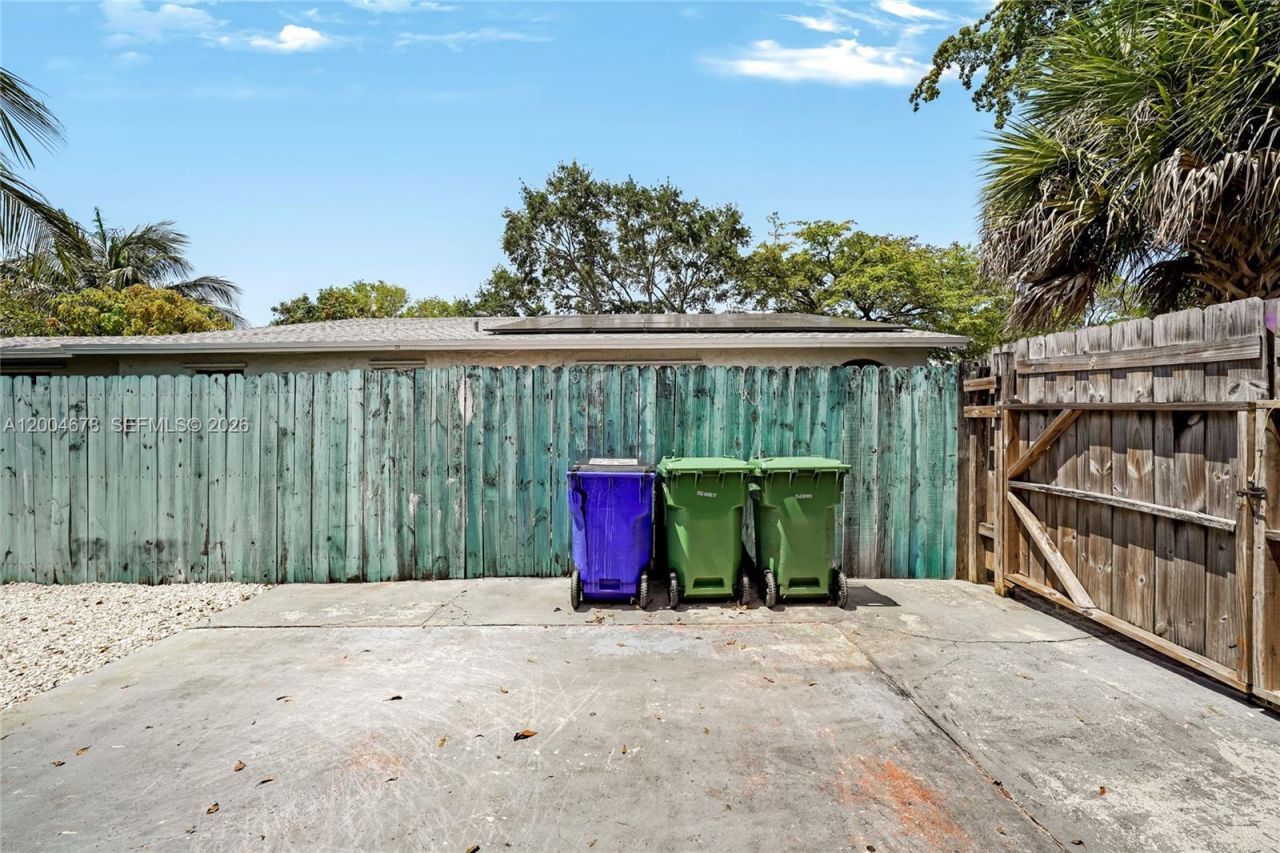 543 SW 61st Ter , Unit 1, Margate, FL 33068 Photo