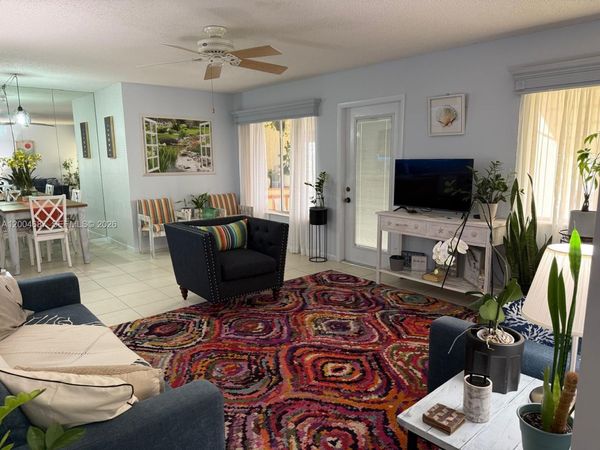 208 Pine Hov Cir , Unit A-2, Green Acres, FL 33463