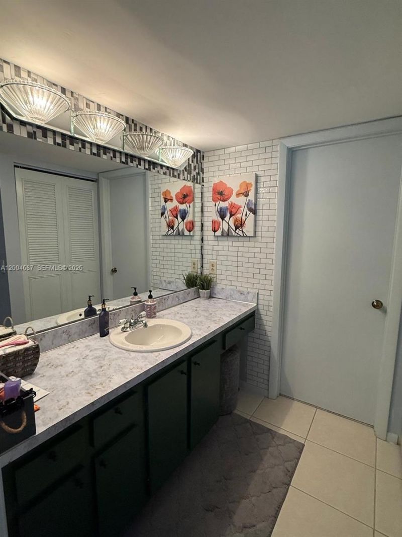 208 Pine Hov Cir , Unit A-2, Greenacres, FL 33463 Photo