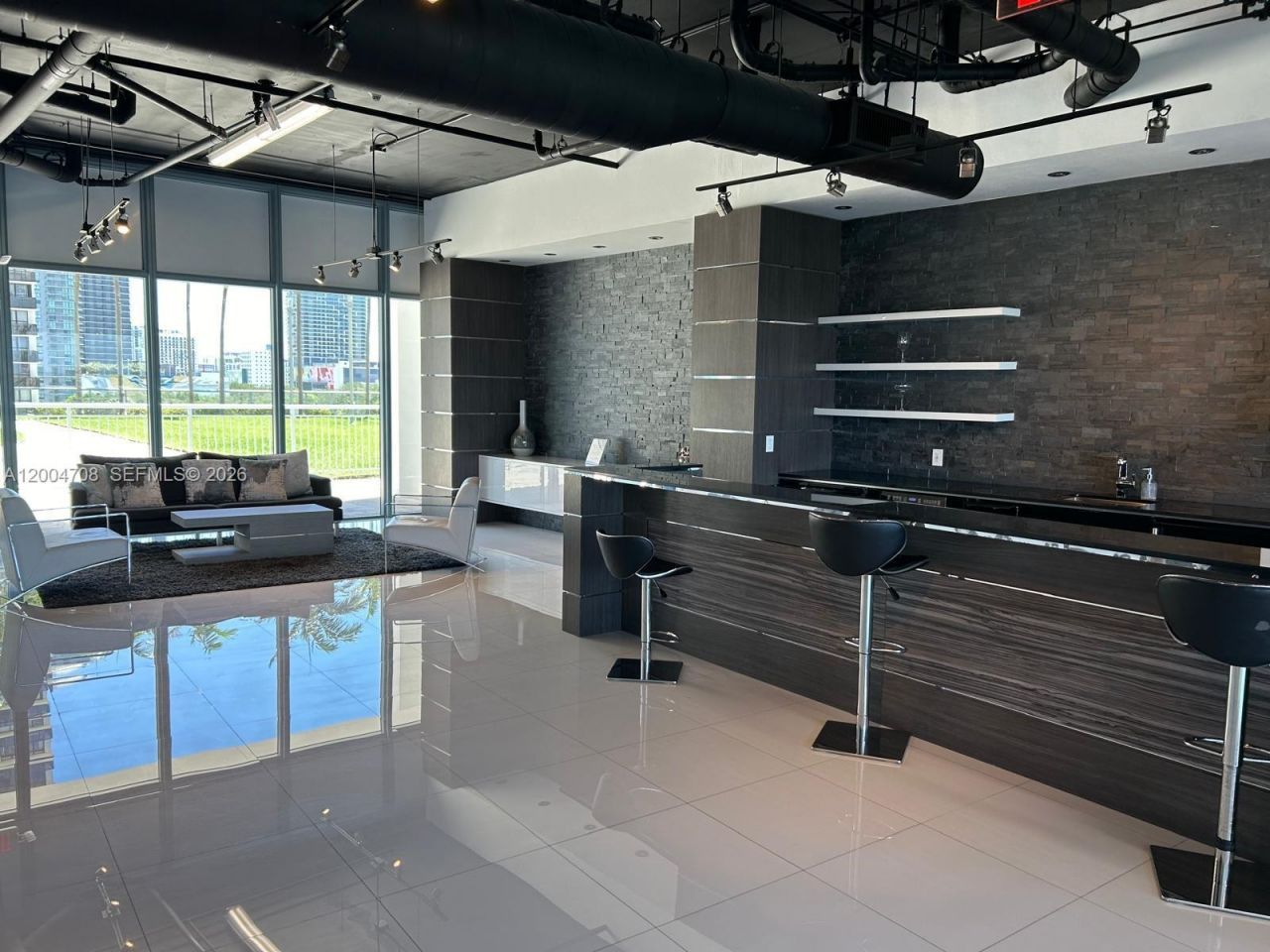 601 NE 36th St , Unit 801, Miami, FL 33137 Photo