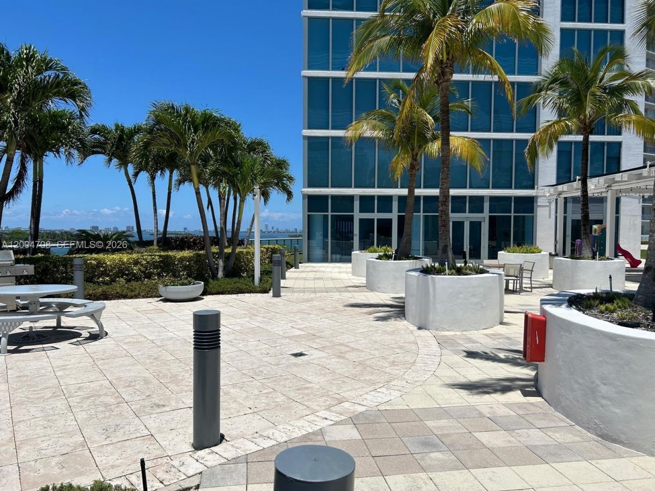 601 NE 36th St , Unit 801, Miami, FL 33137 Photo