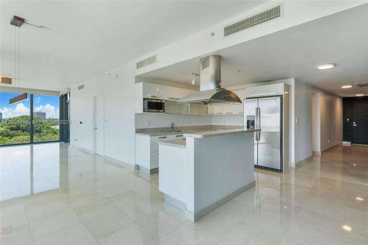 601 NE 36th St , Unit 801, Miami, FL 33137 Photo