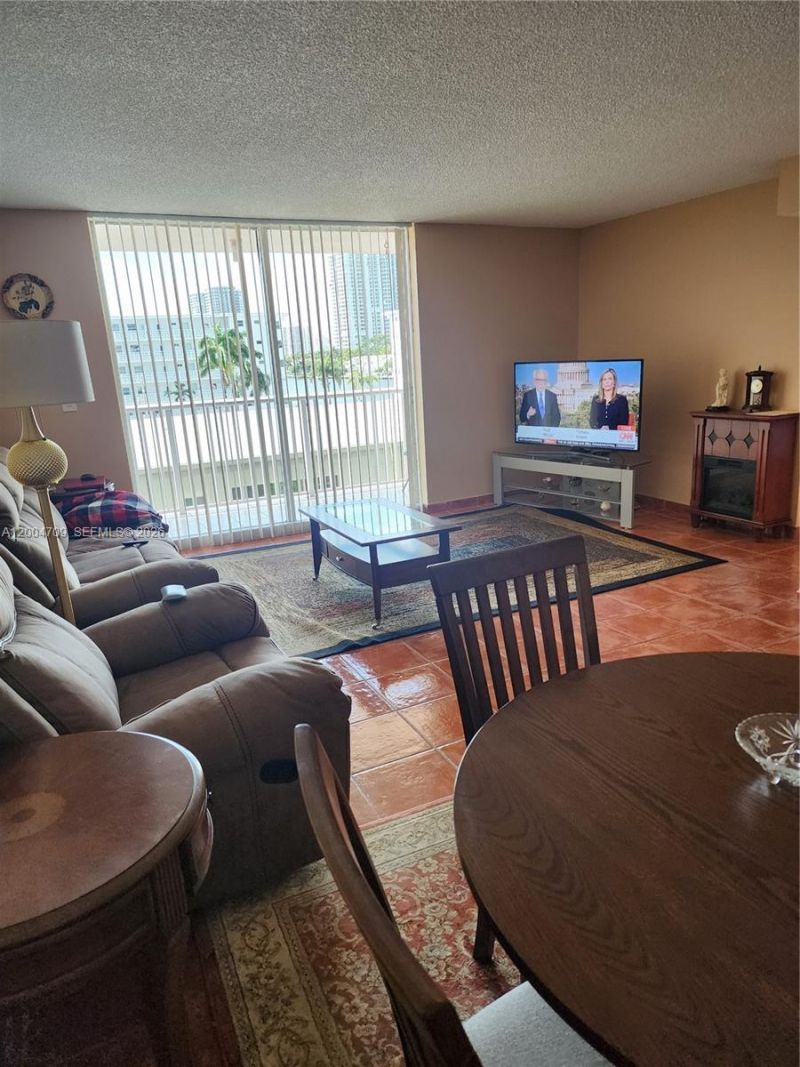 3161 S Ocean Dr, Unit 409, Hallandale Beach, FL 33009 Photo