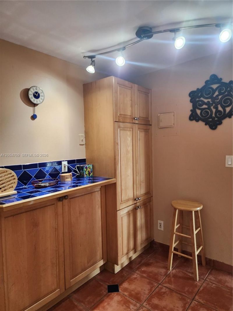 3161 S Ocean Dr, Unit 409, Hallandale Beach, FL 33009 Photo