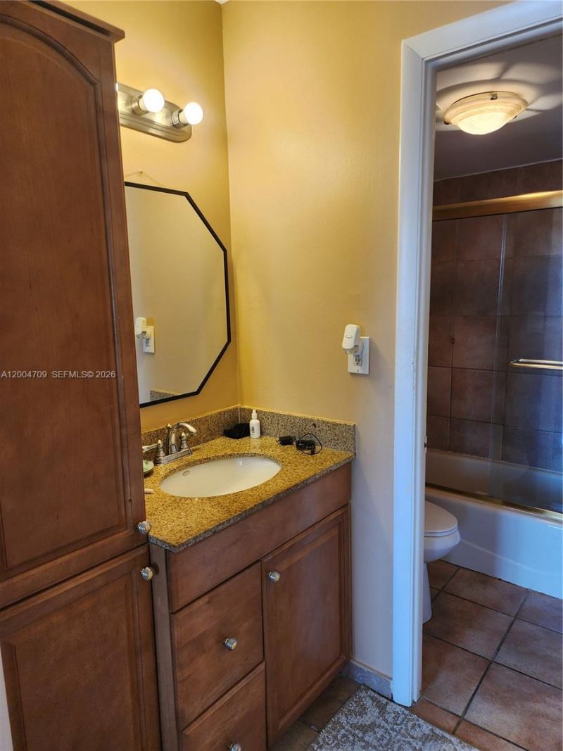 3161 S Ocean Dr, Unit 409, Hallandale Beach, FL 33009 Photo