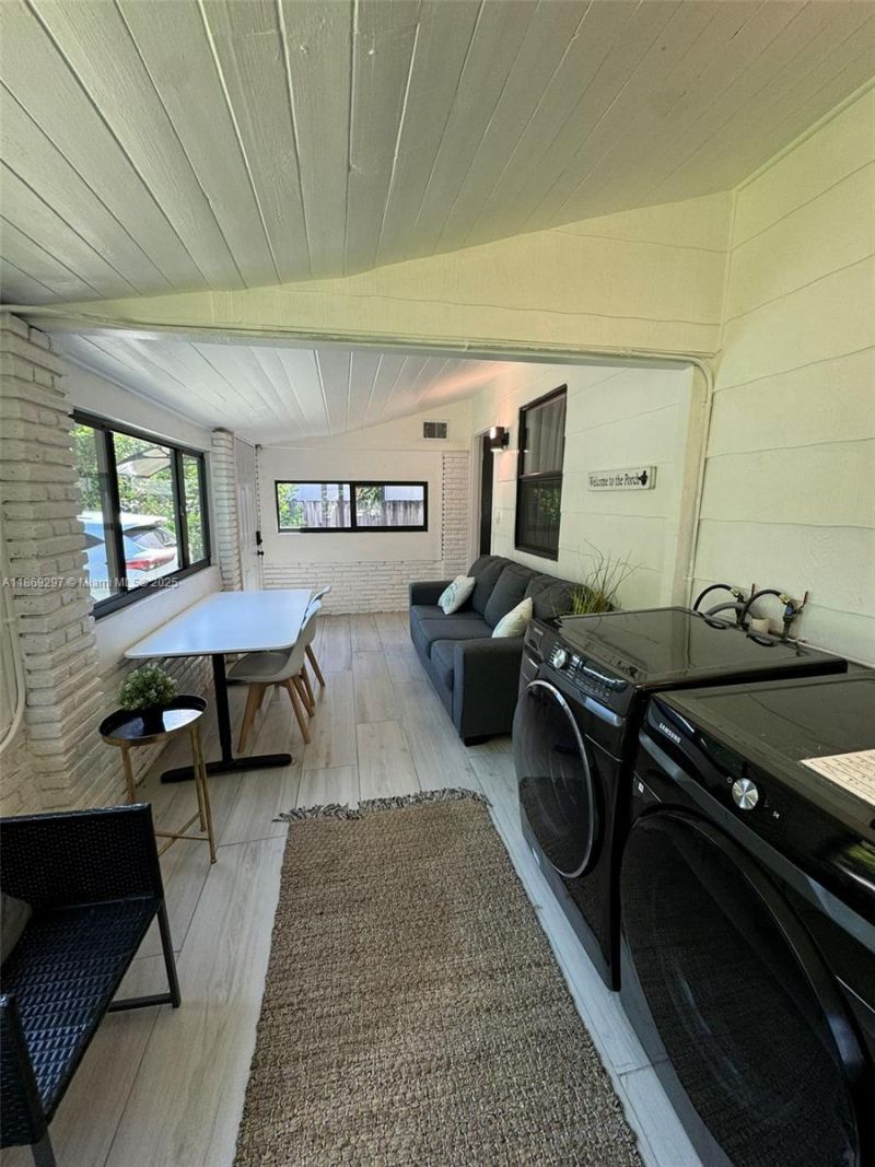 207 SW 11th Street , Fort Lauderdale, FL 33315 Photo