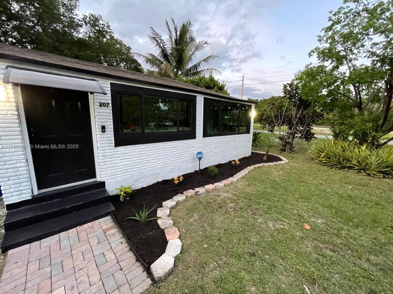 207 SW 11th Street , Fort Lauderdale, FL 33315 Photo