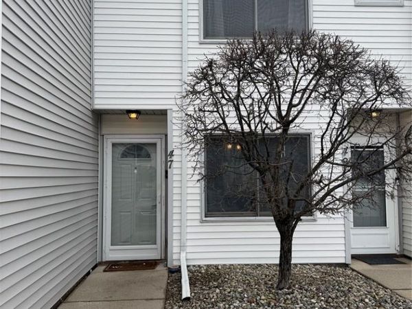 47 Rosebud Lane, Mt. Clemens, MI 48043