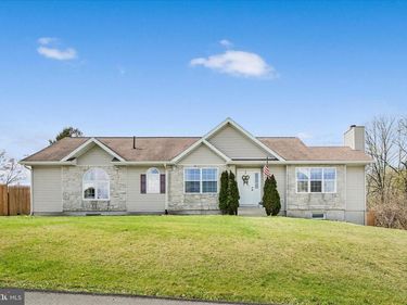 301 BROWN STREET, PORT CARBON, PA 17965