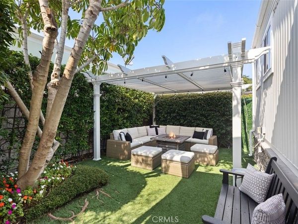 264 Mayflower, Newport Beach, CA 92660