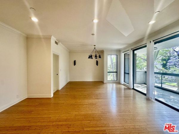 324 N Palm Drive , Unit 206, Beverly Hills, CA 90210