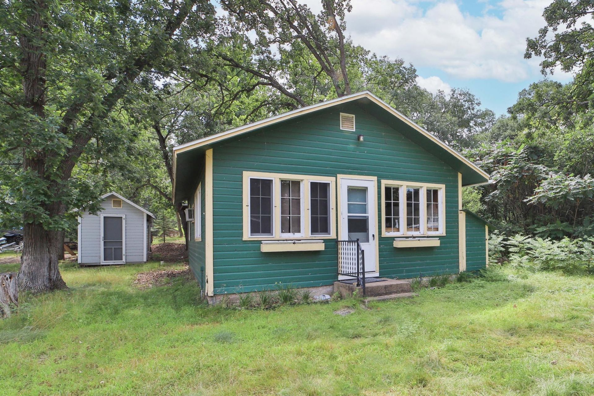 4839 Central Avenue , Brainerd, MN 56401