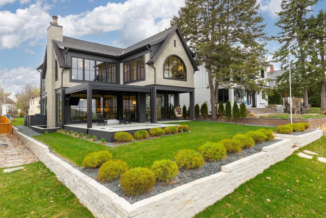 254 Lake Street , Excelsior, MN 55331