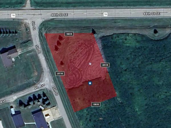 390 5th Street , Davenport, ND 58021