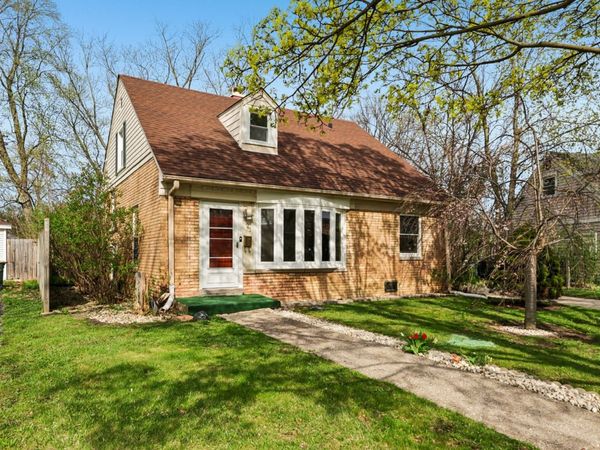 9523 Sayre Avenue , Morton Grove, IL 60053