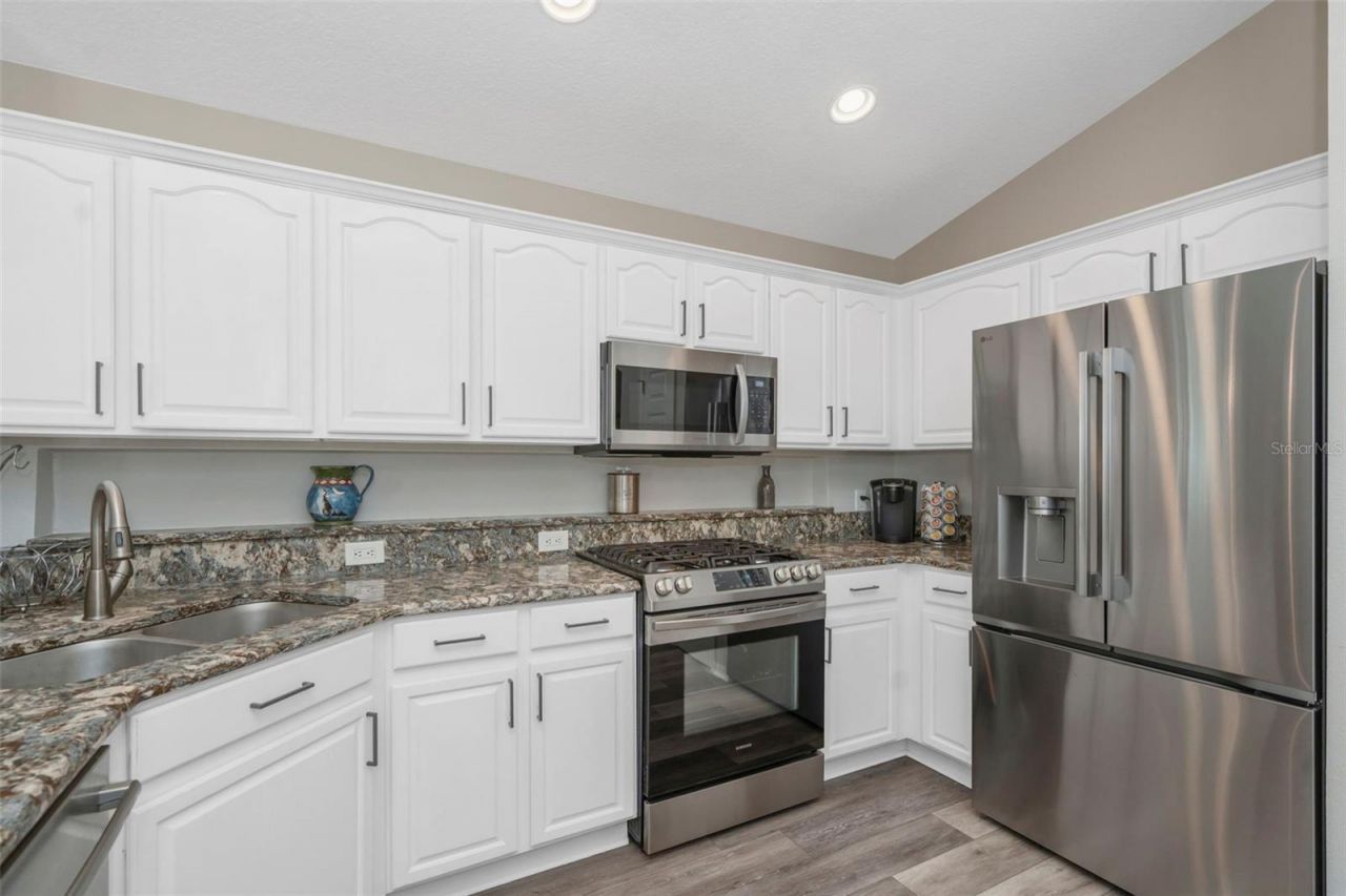 14524 Weeping Elm Drive, Tampa, FL 33626 Photo
