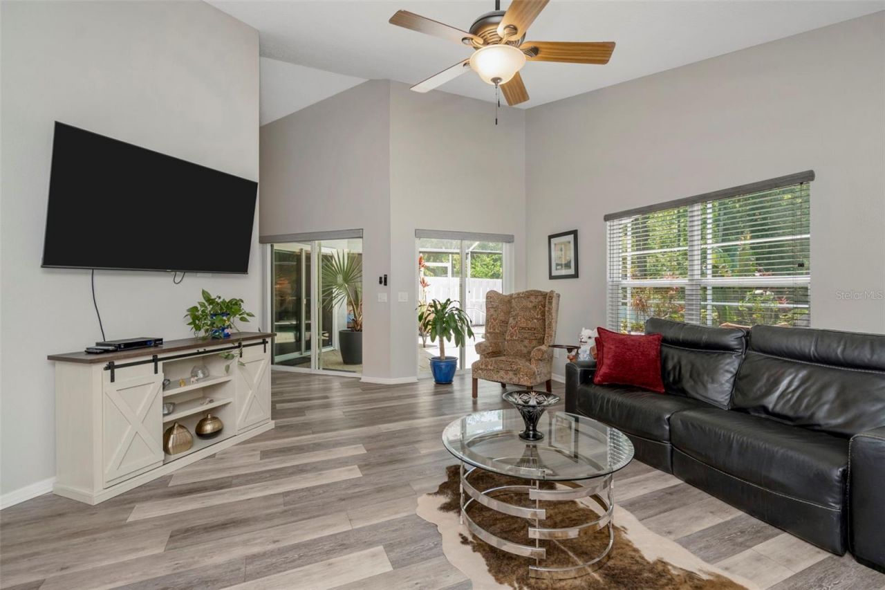 14524 Weeping Elm Drive, Tampa, FL 33626 Photo