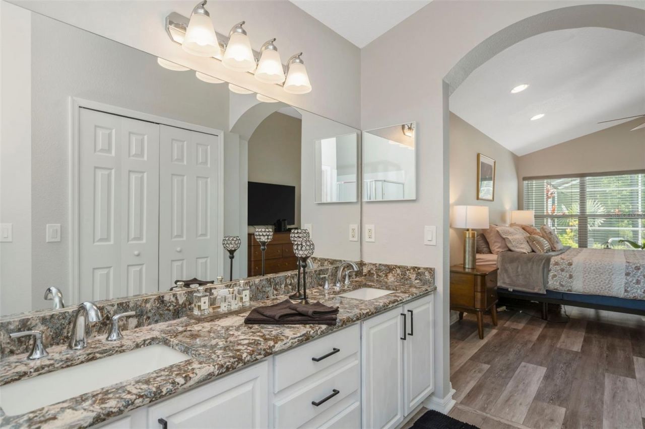 14524 Weeping Elm Drive, Tampa, FL 33626 Photo