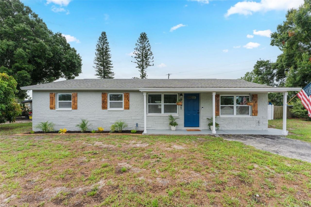 9091 83rd Way, Seminole, FL 33777 Main Photo
