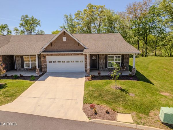 766 Snowflower Circle, Pigeon Forge, TN 37863