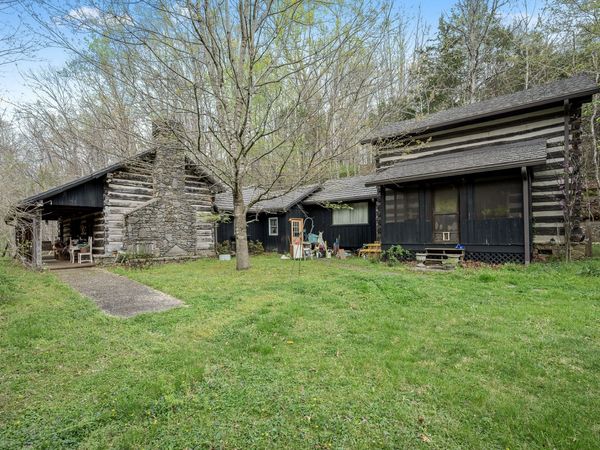 2708 LEDFORD MILL ROAD, Wartrace, TN 37183