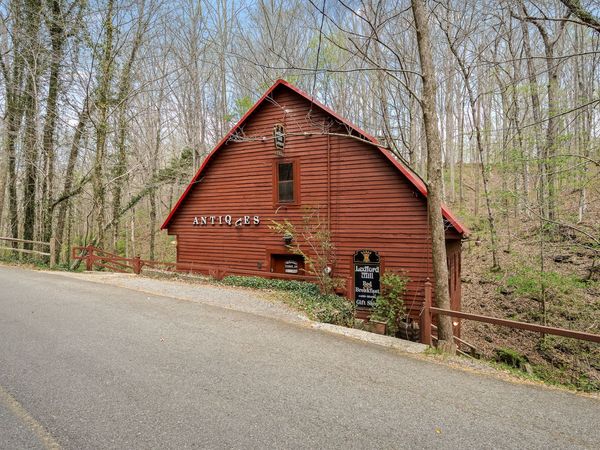 1195 SHIPMAN CREEK ROAD, Wartrace, TN 37183