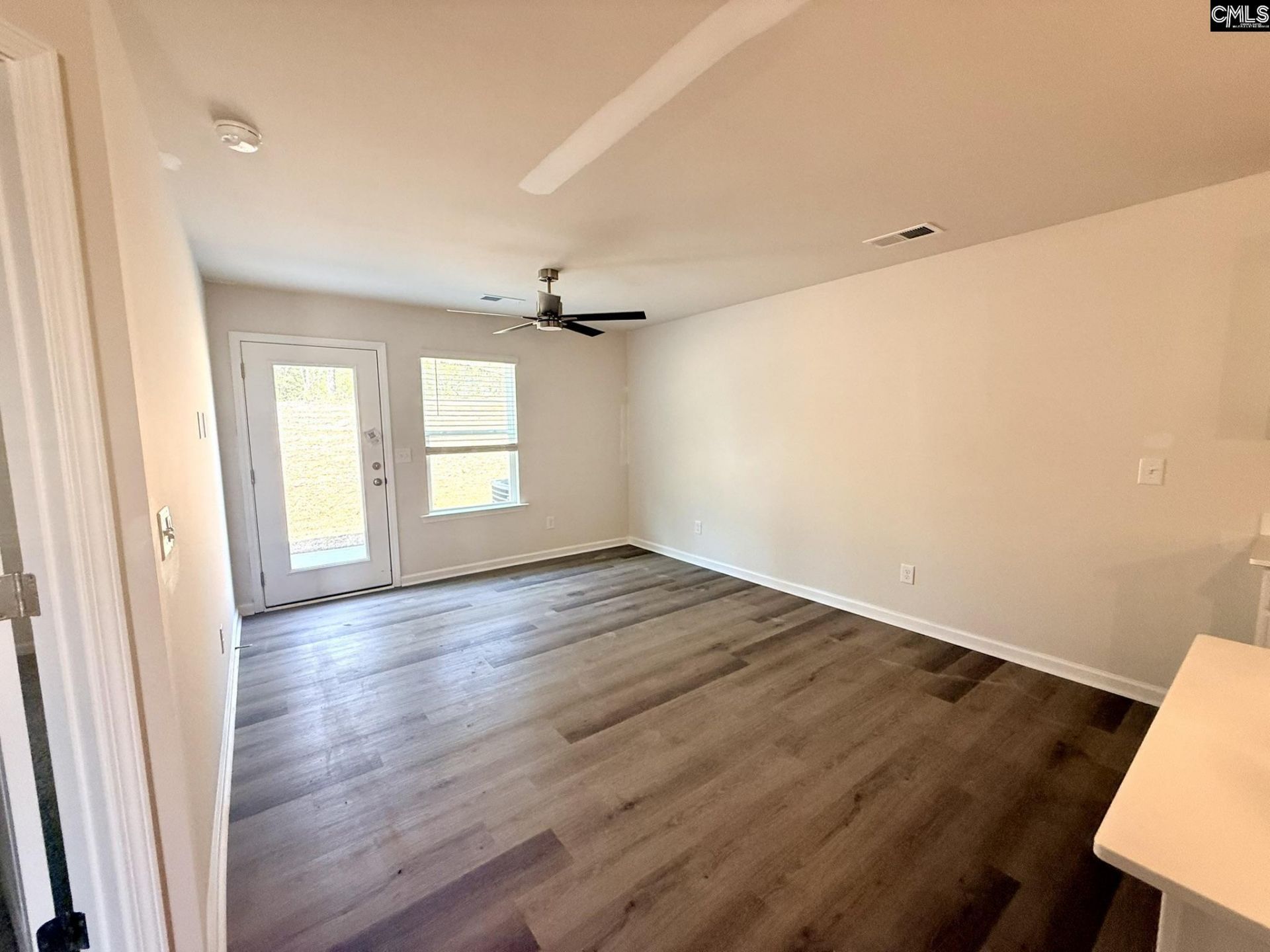 1027 Tabor Place Photo 11