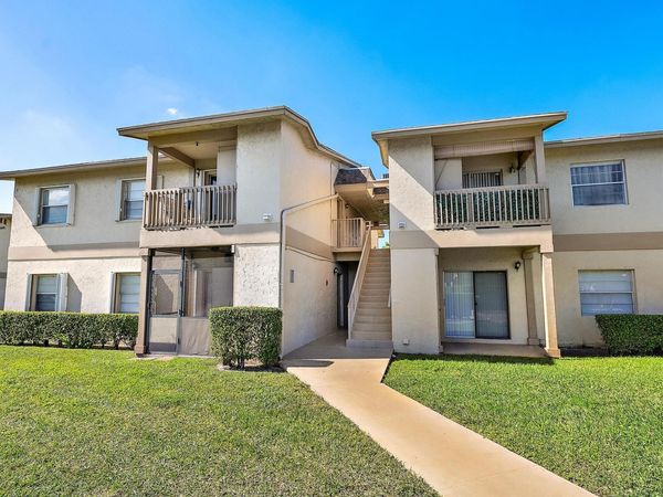 1790 Abbey Road, Unit 203, West Palm Beach, FL 33415
