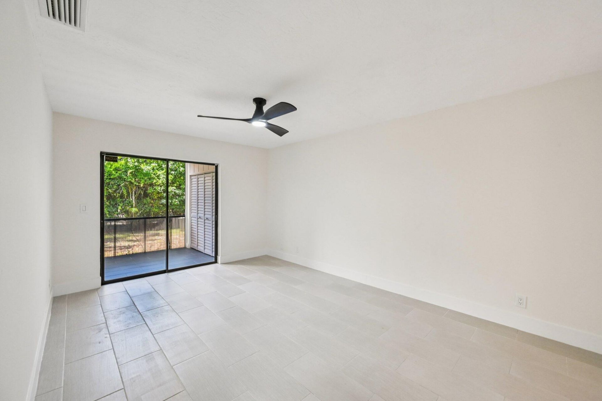 166 Sparrow Drive, Unit 1a, Royal Palm Beach, FL 33411 Photo