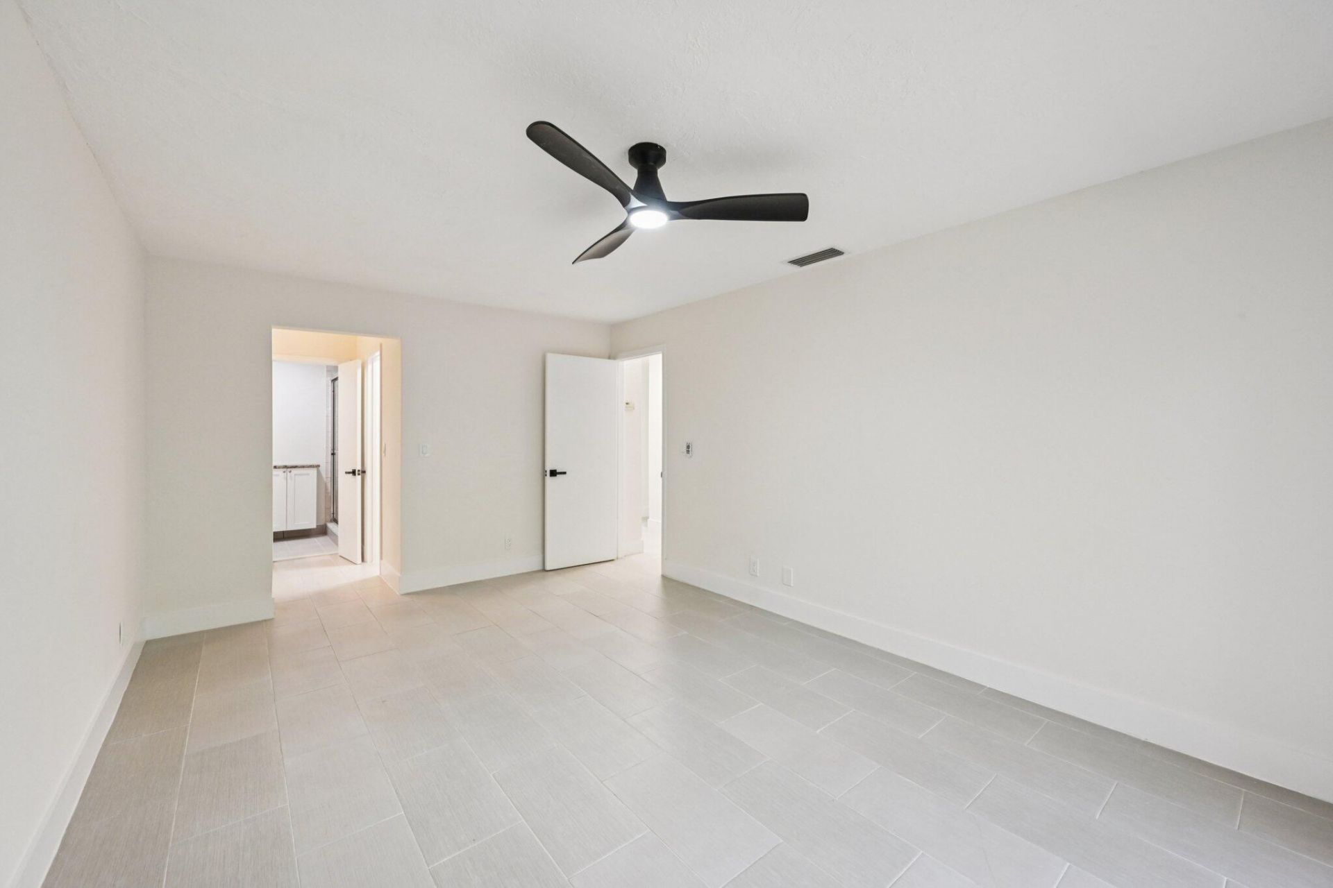 166 Sparrow Drive, Unit 1a, Royal Palm Beach, FL 33411 Photo