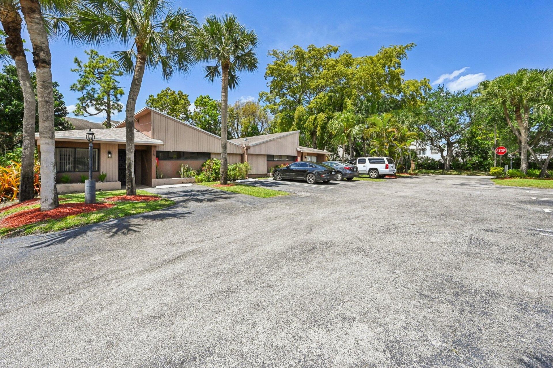 166 Sparrow Drive, Unit 1a, Royal Palm Beach, FL 33411 Photo