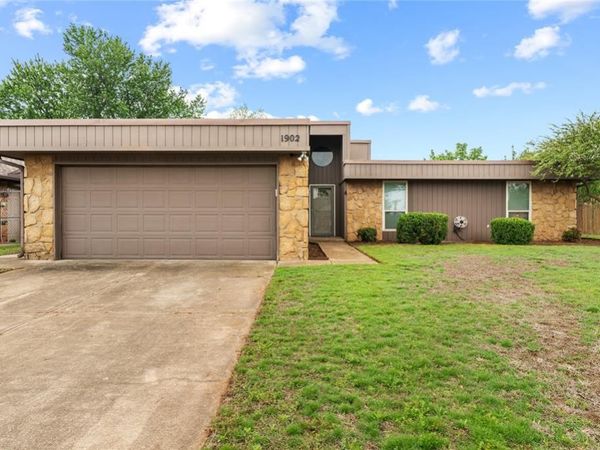 1902 Morren Drive, Norman, OK 73071