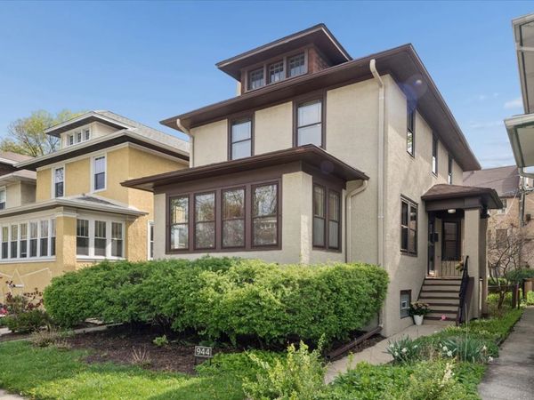 944 N Humphrey Avenue , Oak Park, IL 60302