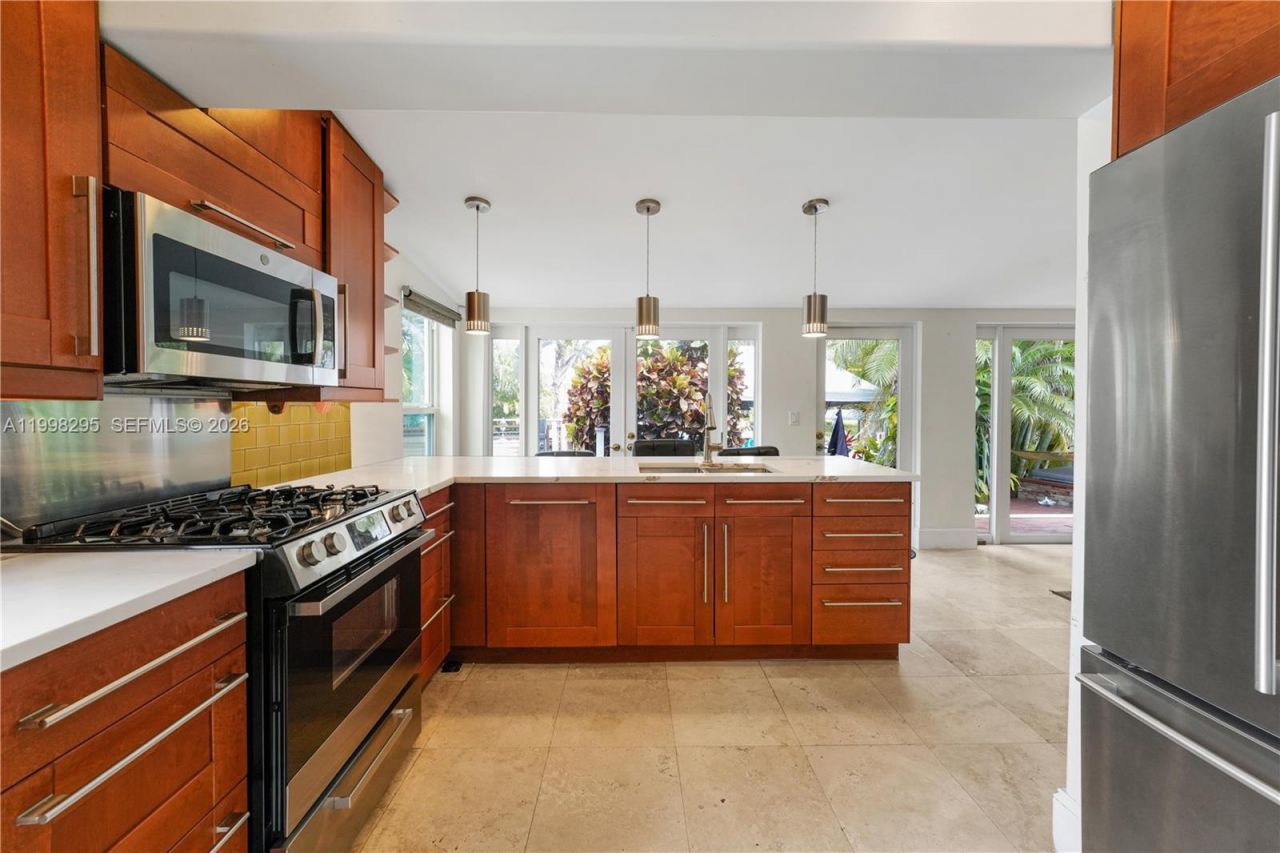 905 Mandarin Isle, Fort Lauderdale, FL 33315 Photo
