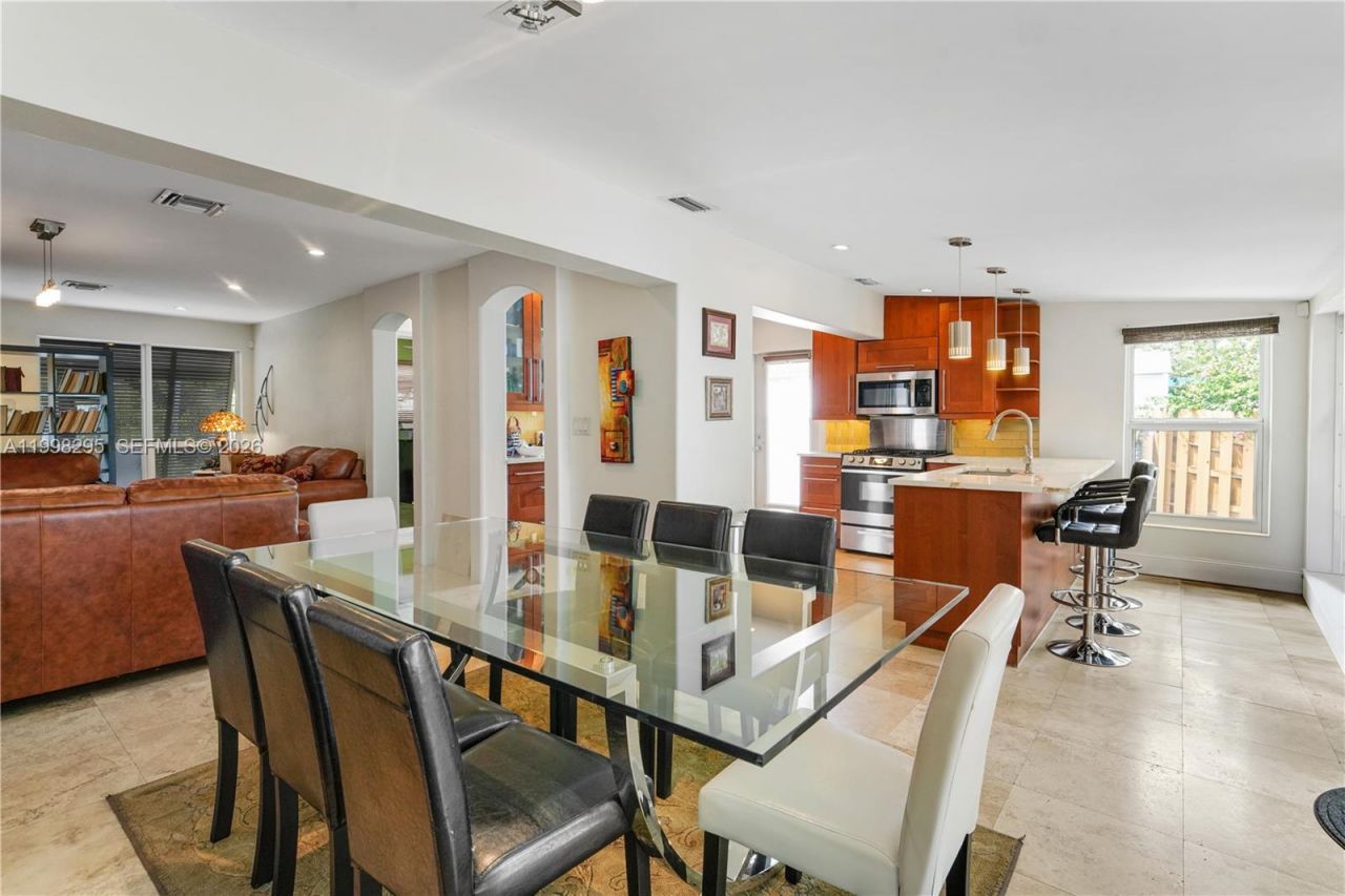 905 Mandarin Isle, Fort Lauderdale, FL 33315 Photo