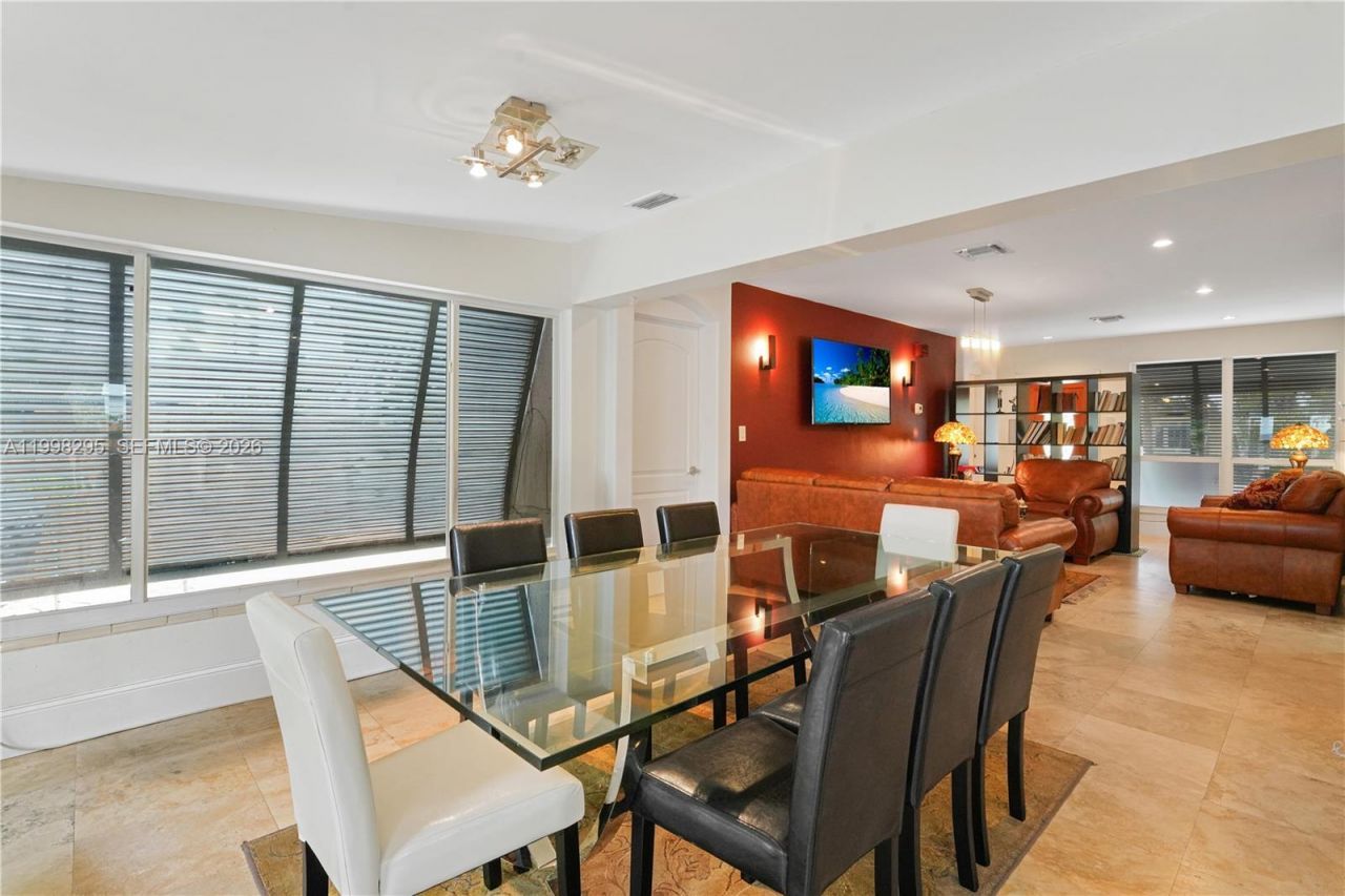905 Mandarin Isle, Fort Lauderdale, FL 33315 Photo