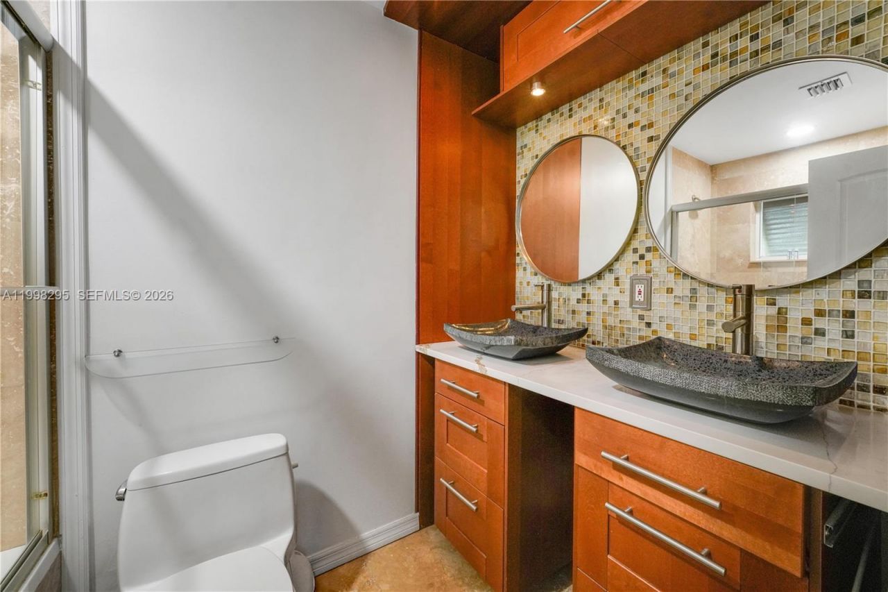 905 Mandarin Isle, Fort Lauderdale, FL 33315 Photo