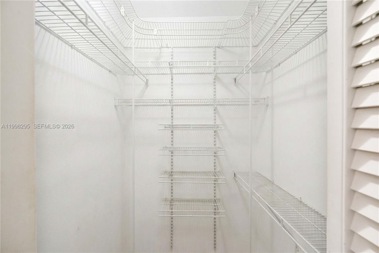 905 Mandarin Isle, Fort Lauderdale, FL 33315 Photo