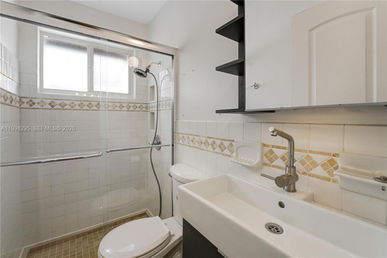 905 Mandarin Isle, Fort Lauderdale, FL 33315 Photo