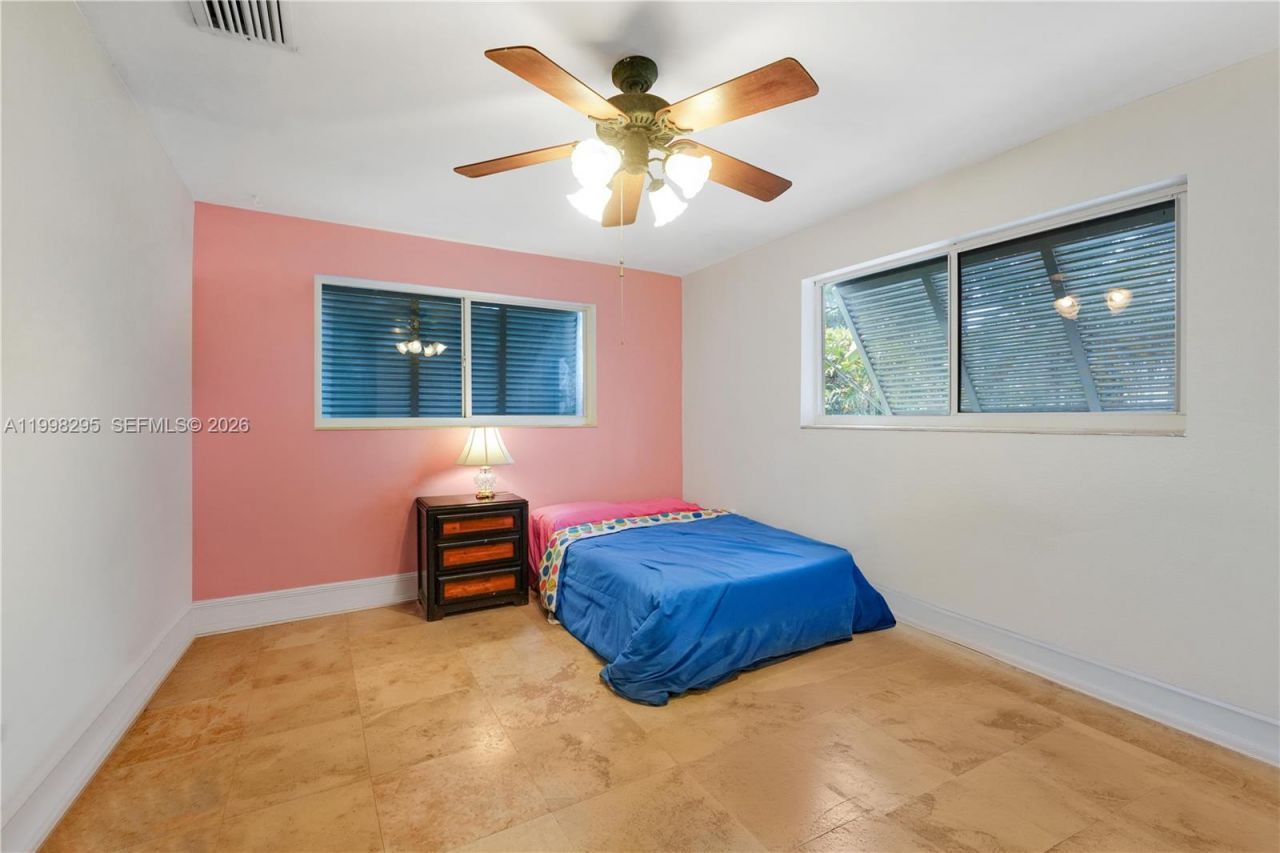 905 Mandarin Isle, Fort Lauderdale, FL 33315 Photo