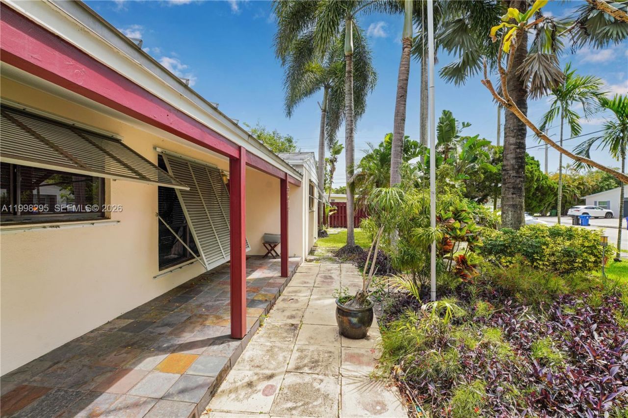 905 Mandarin Isle, Fort Lauderdale, FL 33315 Photo
