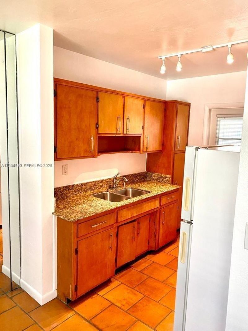 6565 Santona St , Unit B12A, Coral Gables, FL 33146 Photo