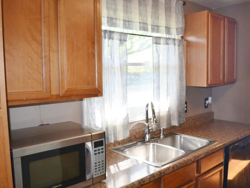 4642 Laredo Street, Springfield, OH 45503 Photo 11